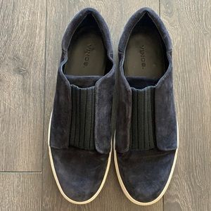 SOLD ❌ Vince Slip On Sneakers Navy